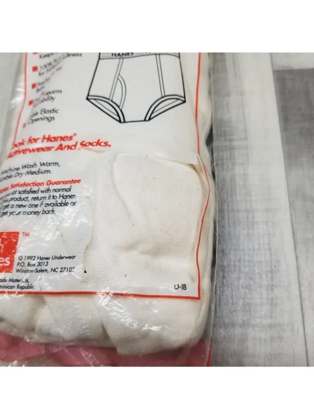 ✅Vintage 3 Pack 1992 Hanes Underwear Briefs Size 34 Cotton White Preshrunk USA - Picture 4 of 7